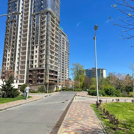 Apartment 60 в французький бульвар